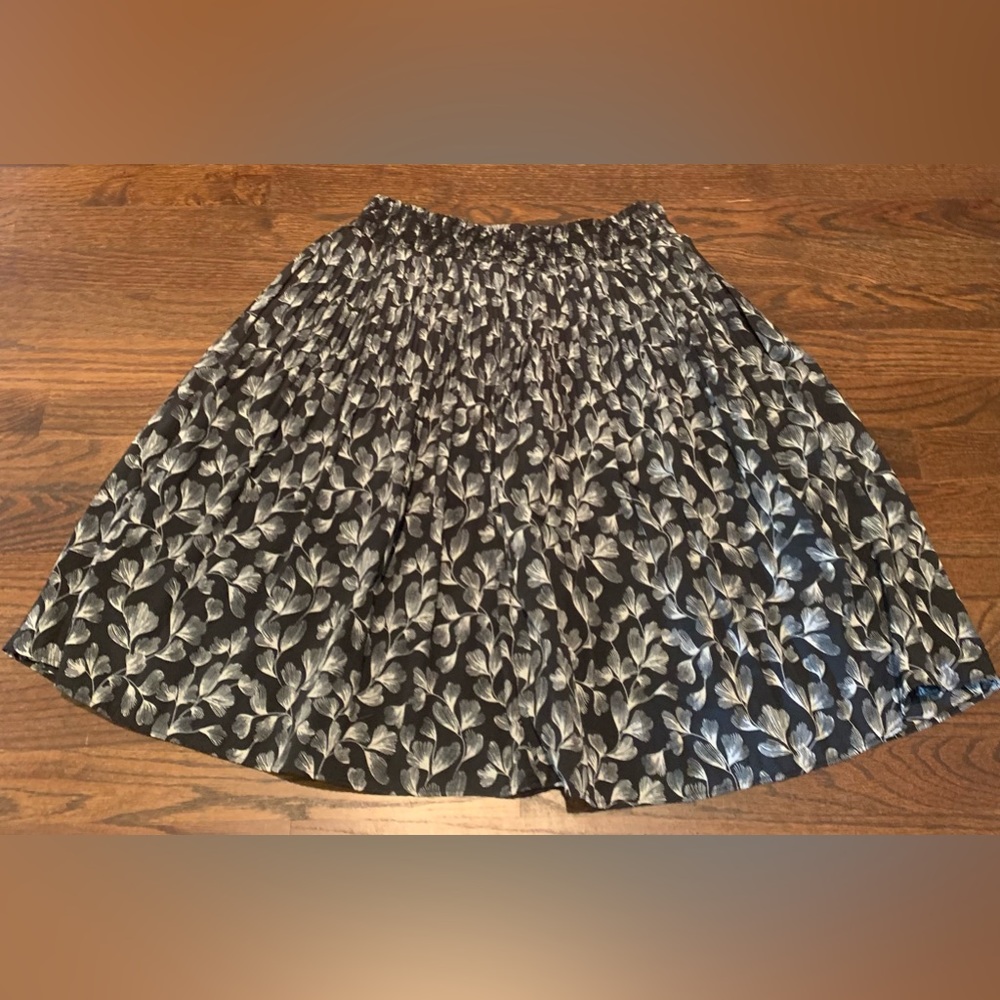 Women’s skirt